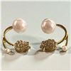 Image 4 : Gold plated rose and pearl ear studs 18 Carat