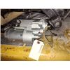 Image 9 : CAT 420 V40C FORKLIFT : RUNS/ LIFTS : NO LEAKS