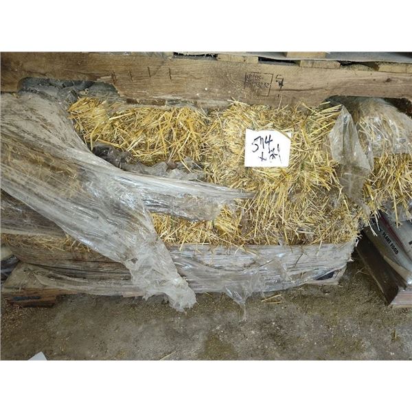 WHEAT STRAW BALES