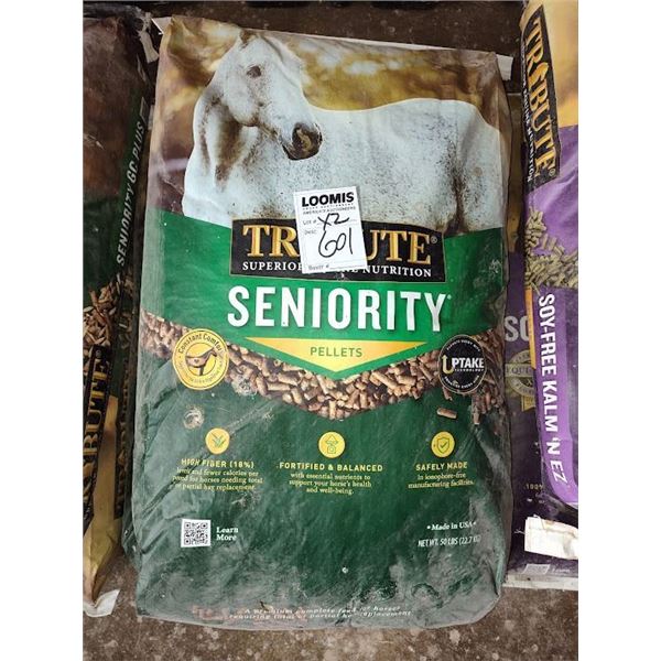 TRIBUTE SENIORITY PELLETS HORSE FEED