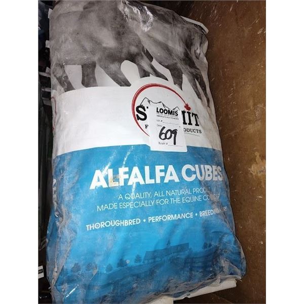 SUMMIT ALFALFA CUBES