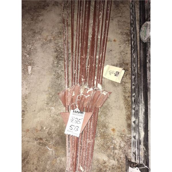 NEW STEEL REBAR LARE POSTS X 25