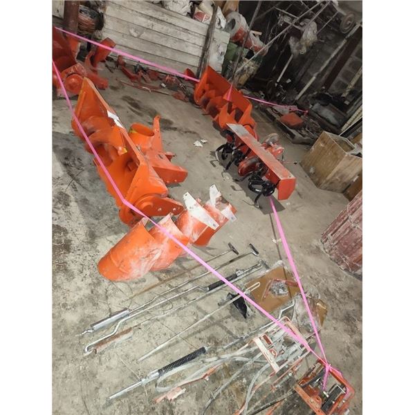 NEW MEGA LOT OF SIMPLICITY BRAND BLOWER AND ROTOTILLER TACTOR ATTACHMENTS