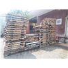 Image 1 : STANDARD WOOD PALLETS