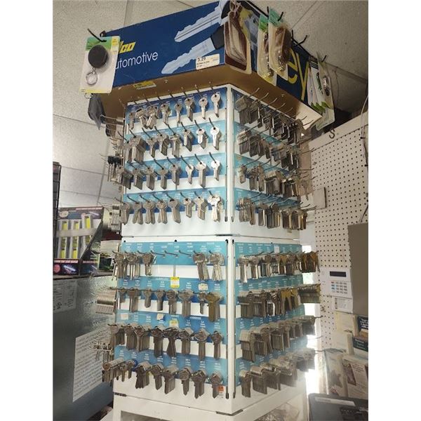 SPINNING KEY DISPLAY WITH NEW KEY INVENTORY (APPROX. 650 -750PLUS)