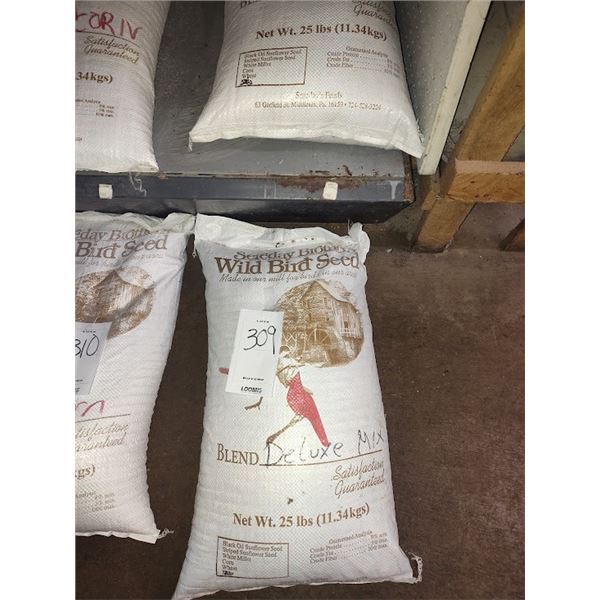 DELUXE BIRD FEED MIX
