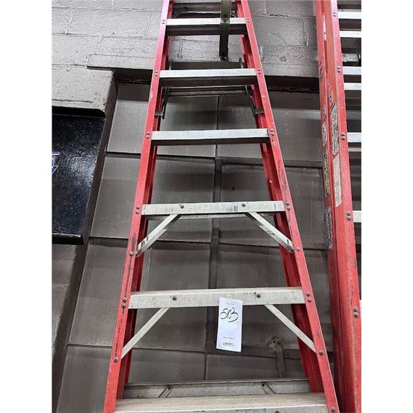 WERNER 8FT LADDER WITH A 300LB CAPACITY