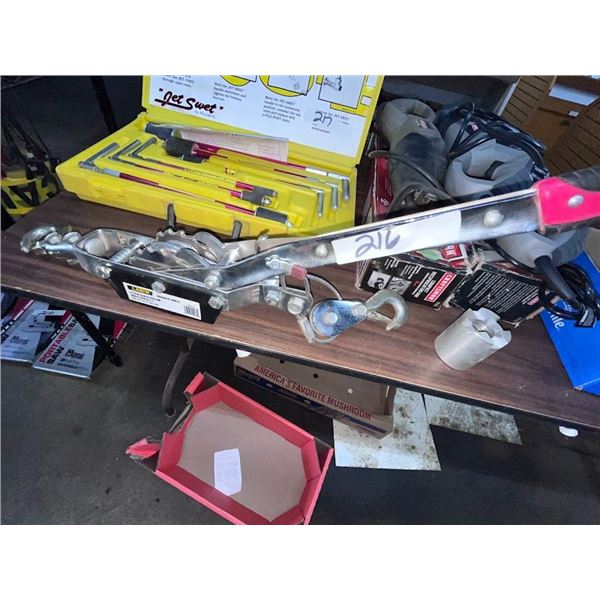 NEAR NEW LARIN 2 TON CABLE PULLER/ COME ALONG
