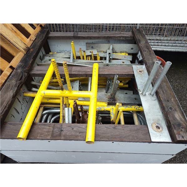 Asst Portable Safety Fence Base Stand