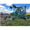 Image 3 : JD 1830/1910 Air seeder, 4 meter cartridges, 41 ft, 10 inch spacing, 3 inch packer wheels, blockage
