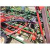 Image 8 : JD 960 40 FT Vibra chisel c/w 2420 Valmar airflow mount & Degelman 3 row tine harrows, SN. 242089156