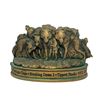 Image 3 : The Twilight Saga: Breaking Dawn - Part 2 (2012) - Phil Tippett Crew Gift Bookends