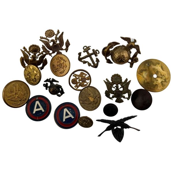 United States Military Insignia & Badges Lot