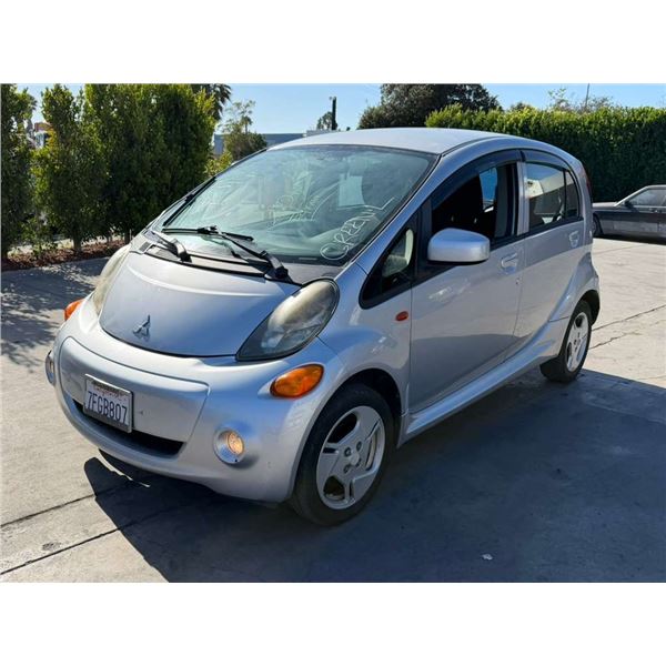 MITS I-MIEV 2012 T-DONATION