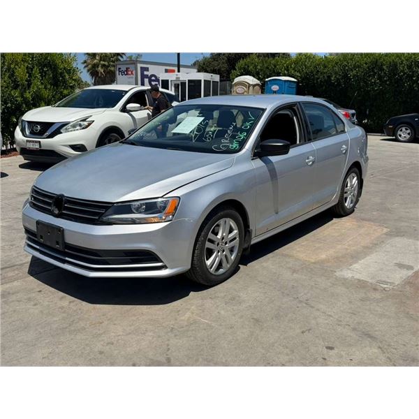 VOLK JETTA 2015 O/S SMOG TITLE 2 DAYS