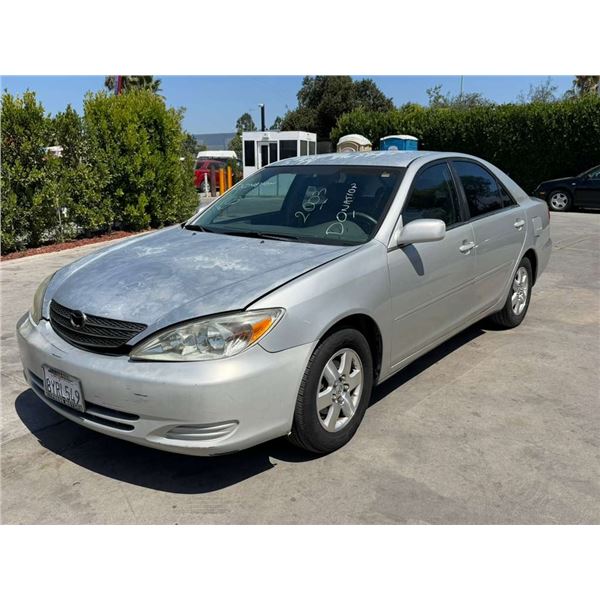 TOYT CAMRY 2003 SALV T/DONATION