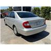 Image 4 : TOYT CAMRY 2003 SALV T/DONATION