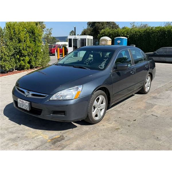 HOND ACCORD 2006 SALV T/DONATION