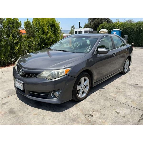 TOYT CAMRY 2012 O/S TITLE 2 DAYS