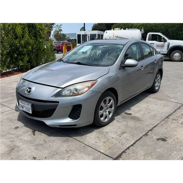 MAZD MAZDA3 2013 O/S-T SMOG-2 DAYS