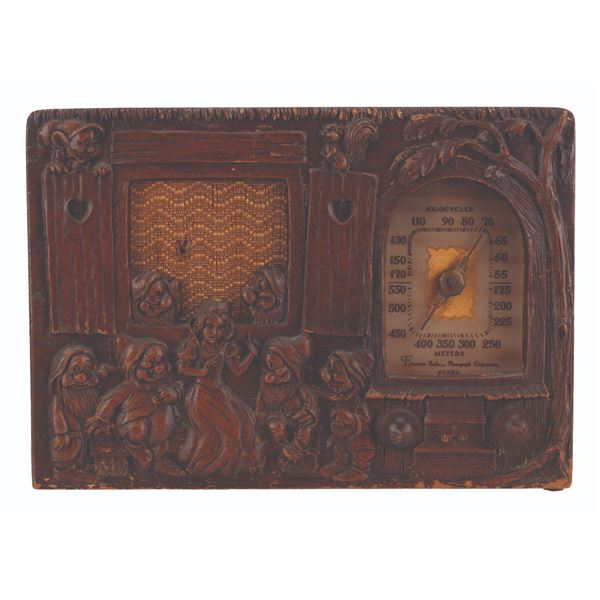 A "Snow White and the Seven Dwarfs" Emerson Radio.