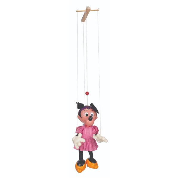 A Minnie Mouse Pelham Puppet Store Display.