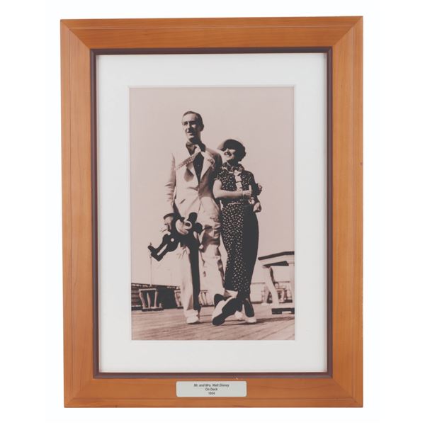A Cabin Decor Photo of Walt & Lillian Disney from the Disney Magic.