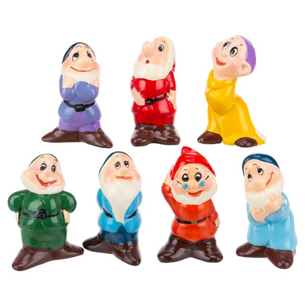 A Set of Wuxi Huishan"Snow White and the Seven Dwarfs" Clay Figurines.