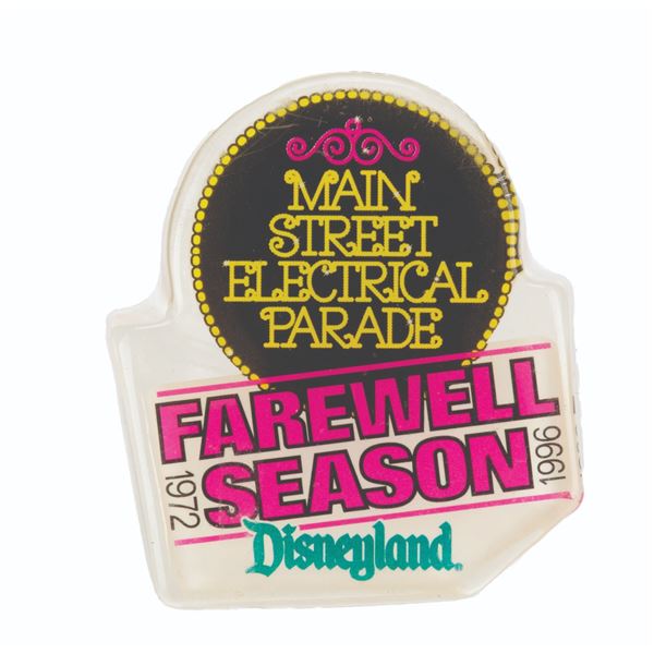 A Main Street Electrical Parade Farewell Season Nite Lite.