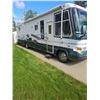 Image 43 : 1999 Ford Motorhome, Fiber Repair Needed