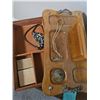 Image 8 : Wooden Desk Accessories