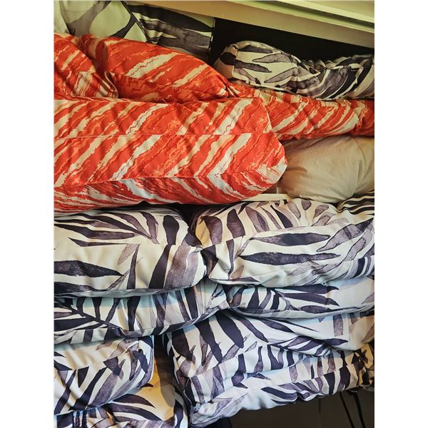 Patterned Comforters and Pillows