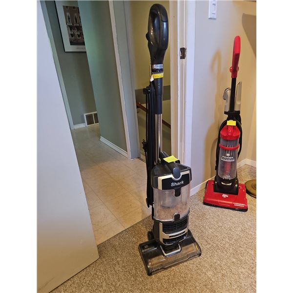 Shark Lift-Away Upright Vacuum Cleaner