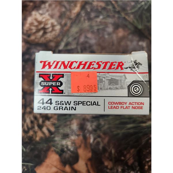 ONE BOX OF .44 S&W SPECIAL. WINCHESTER SUPER X - COWBOY ACTION LEAD FLAT NOSE. 240GR. 50 ROUNDS