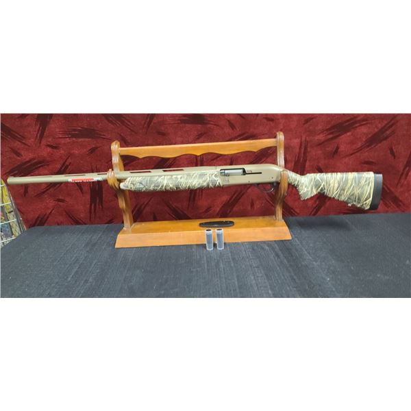 WINCHESTER SUPER X4 12 GAUGE HYBND MAX-7 LEFT HAND 3.5" CHAMBER, SYNTHETIC STOCK. 28" CERALOTE BARRE