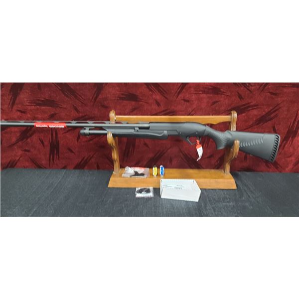 BENELLI SUPER NOVA PUMP ACTION 12GA, 28" BARREL VENT RIB, BLACK SYNTHETIC STOCK, FIBER OPTIC SIGHT,
