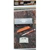 Image 1 : DISPLAY BEAR & SON SM ROSEWOOD FIN KNIFE