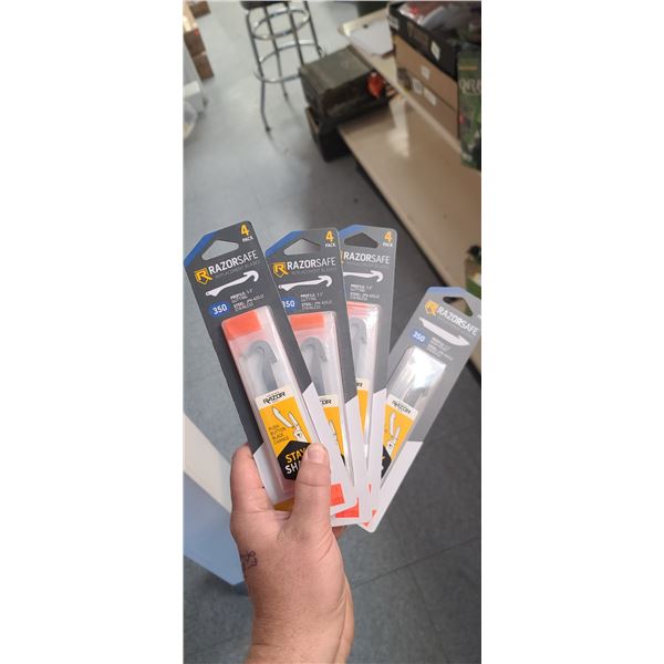 3 PACKS OF 4 OUTDOOR EDGE RAZOR SAFE REPLACEMENT BLADES PROFILE 3.4" GUTTING + 1 PACK OF 6 3.5" DROP