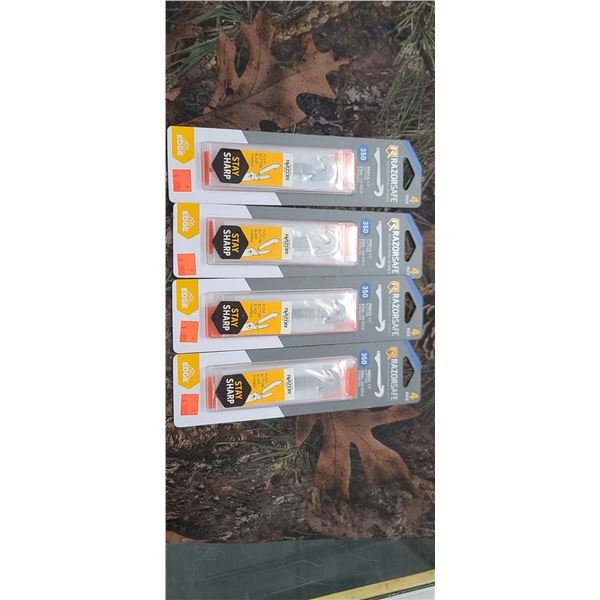 4 PACKS OF 4 OUTDOOR EDGE RAZOR SAFE REPLACEMENT BLADES 3.5" GUTTING