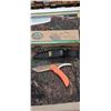 Image 1 : OUTDOOR EDGE SWING BLADE - SKINNING & GUTTING