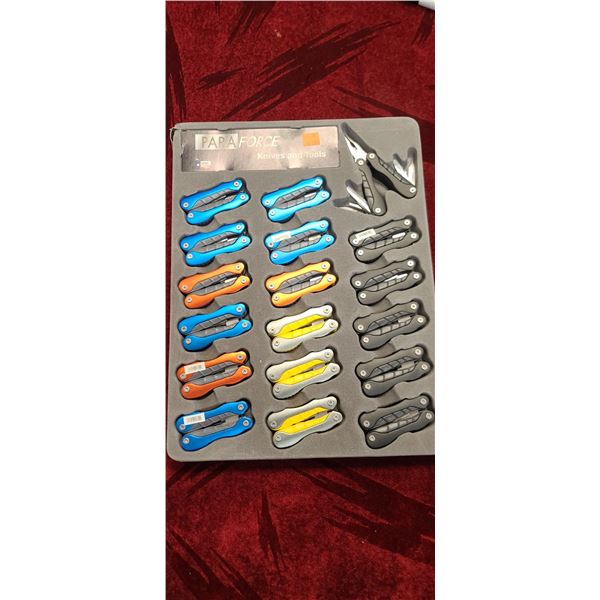 PARA FORCE KNIVES/TOOLS. 6 BLACK MULTI TOOLS, 3 YELLOW MULTI TOOLS, 13 ORANGE