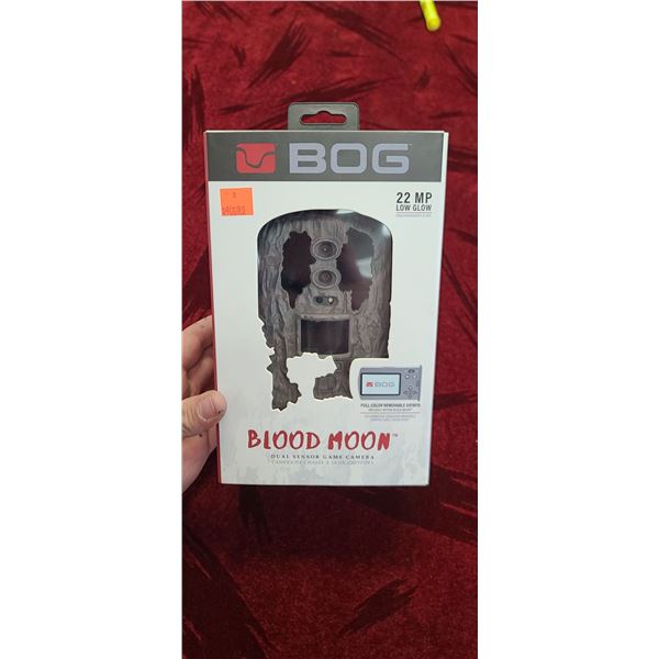 BOG BLOOD MOON SENSOR GAME CAMERA, 22MP LOW GLOW PRODUCT #1116328