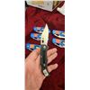 Image 6 : 7 BLUE AND 1 BLACK PARAFORCE FOLDING KNIVES