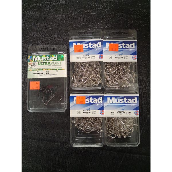 MUSTAD BEAK HOOKS BULK PAKS OF 100, SIZE 4/0 PAK MUSTAD TREBLES 5 CNT