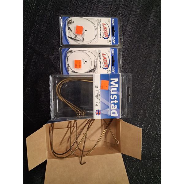 VARIOUS EAGLE CLAW TITANIUM LEADERS, PIKE HOOKS 4CNT