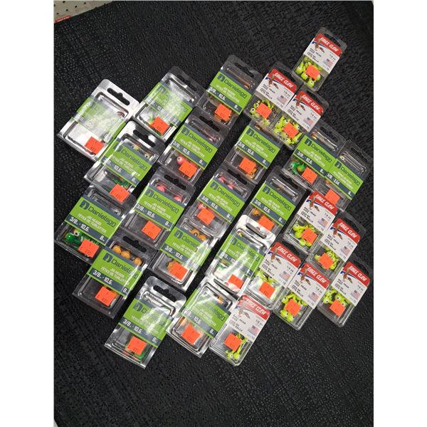 LOT OF ASSORTED JIGS EAGLE CLAW & DANIELSON 26 CNT