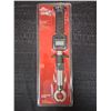 Image 1 : BERKLEY STNLS STEEL DIGITAL SCALE WITH LIP GRIP 1 CNT.