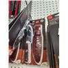 Image 3 : 4 UNCLE HENRY ASSORTED KNIVES