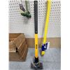Image 2 : TONLII 10 LBS SLEDGE HAMMER C/W COMPOSITE HANDLE