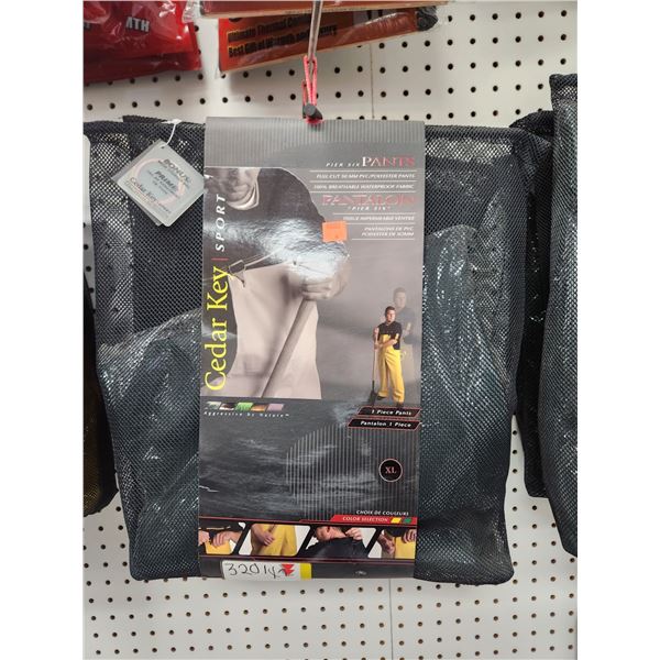 2 CEDARKEY XL RUBBER BIB PANTS